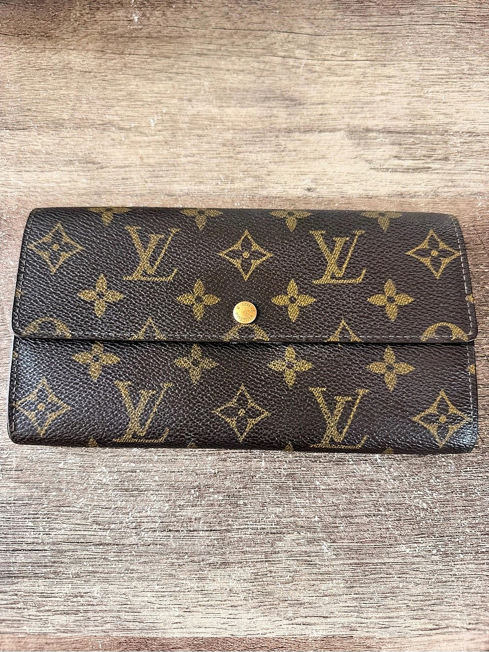 Louis Vuitton Vintage Monogram Sarah Wallet + COA